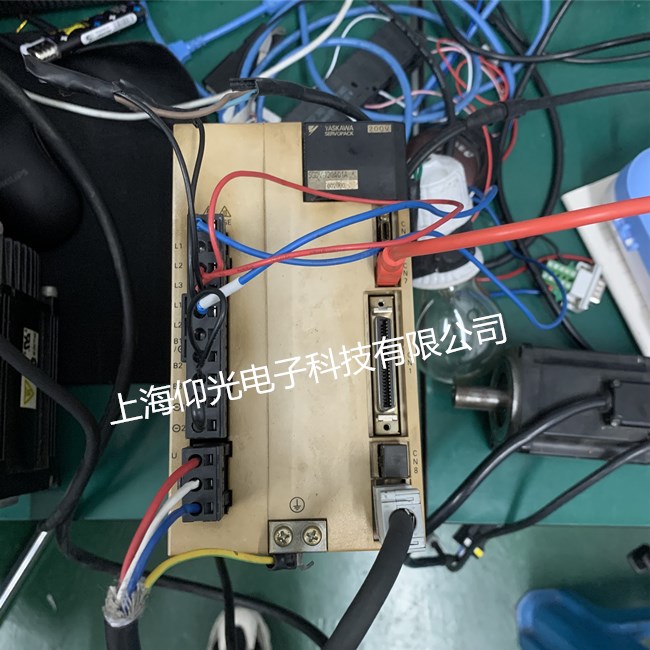 安川伺服驅(qū)動器SGDV-120A01A002000報警b33報警維修