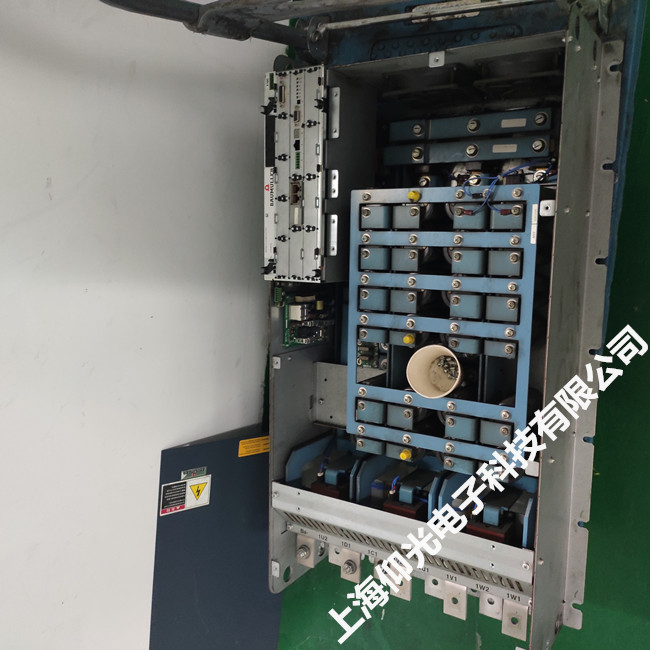 BaumUller鮑米勒BM4413伺服驅(qū)動(dòng)器維修報(bào)警