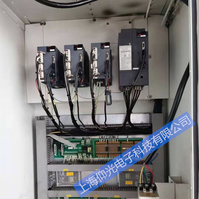 三菱伺服驅(qū)動器報警代碼顯示AL E1/AL E3維修中心