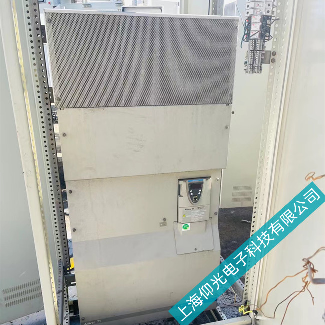 施耐德atv61變頻器報(bào)SCF3故障維修