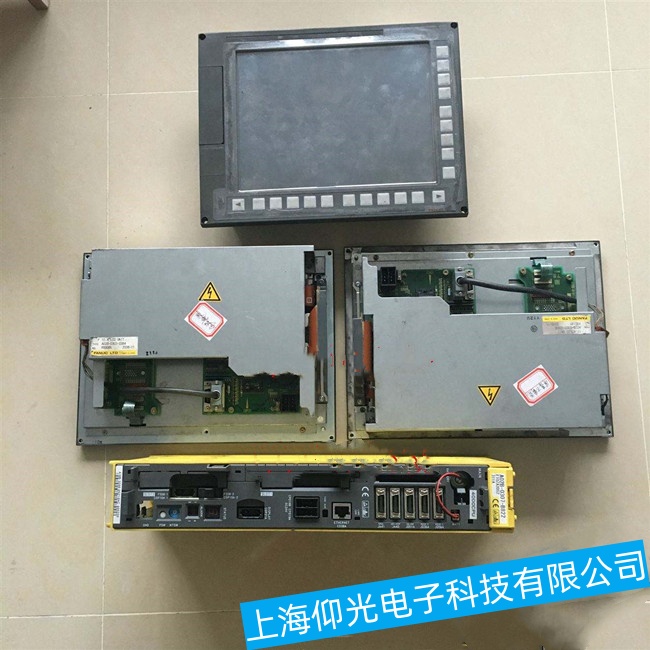 廣州發(fā)那科工控機A02B-0259-C212遇到屏幕閃屏或系統(tǒng)卡死故障維修處
