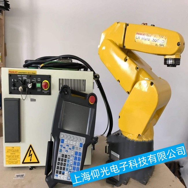 佛山發(fā)那科機器人M-710iC-12L機械手顯示器出現(xiàn)花屏故障維修售后點