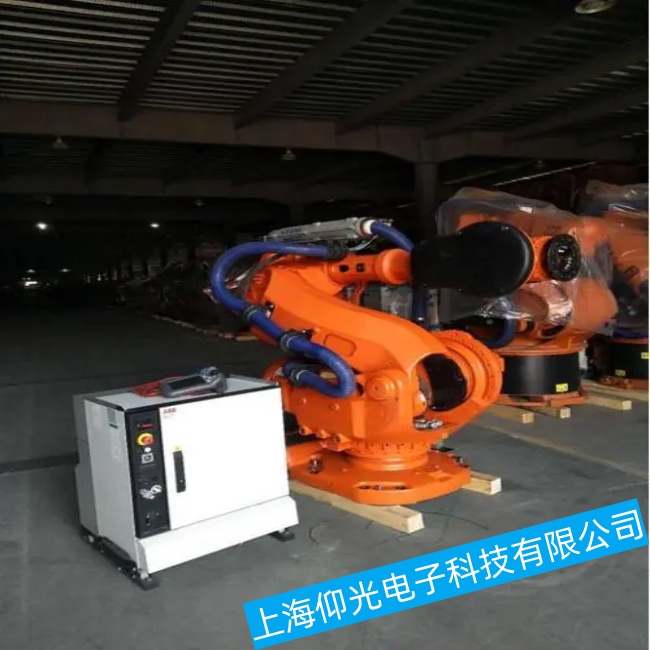 蘇州ABB機(jī)器人IRB120系列機(jī)械手運轉(zhuǎn)時出現(xiàn)顫動現(xiàn)象或反常聲音故障維修售后點